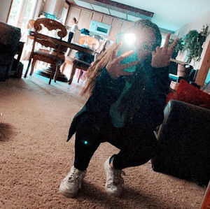 Meet your Posher, Maddie